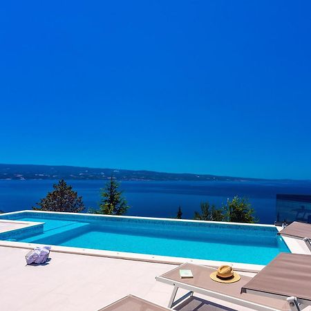 Villa Belvedere With Heated Pool, Billiards, Media Room, Sea Views,10 Pax Omiš Εξωτερικό φωτογραφία