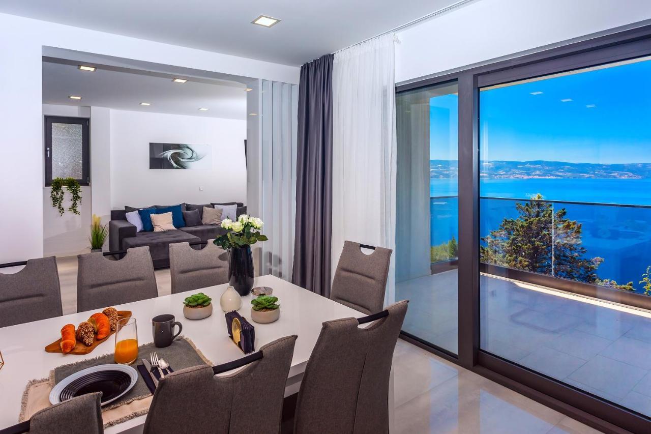 Villa Belvedere With Heated Pool, Billiards, Media Room, Sea Views,10 Pax Omiš Εξωτερικό φωτογραφία