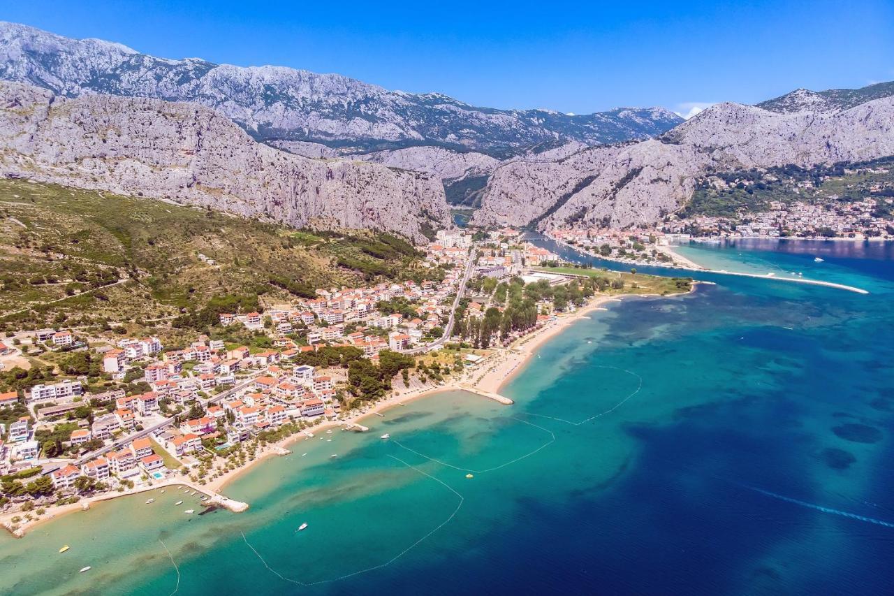 Villa Belvedere With Heated Pool, Billiards, Media Room, Sea Views,10 Pax Omiš Εξωτερικό φωτογραφία