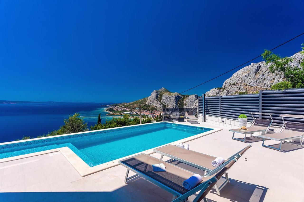 Villa Belvedere With Heated Pool, Billiards, Media Room, Sea Views,10 Pax Omiš Εξωτερικό φωτογραφία
